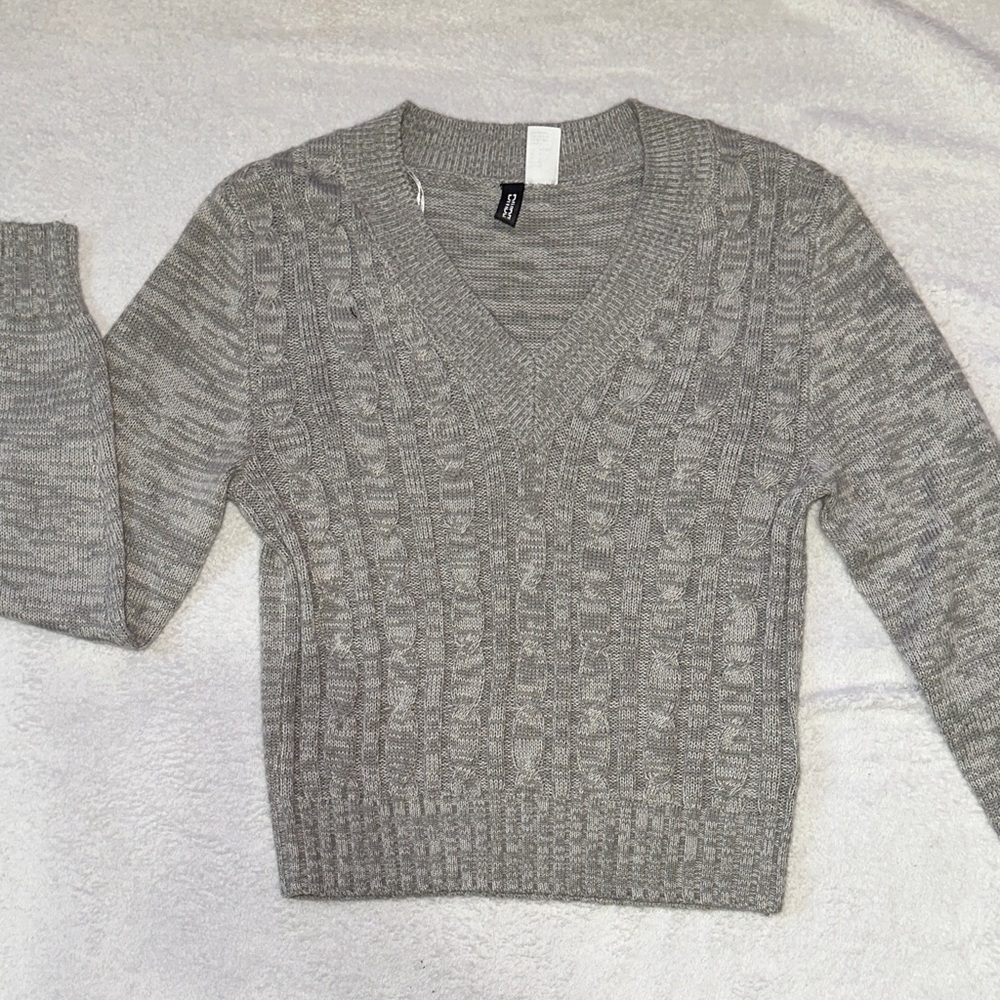 H&M Gray V-Neck Cable Knit Sweater